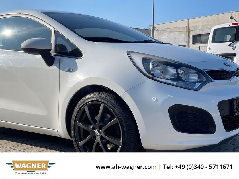 Kia Rio 159.000 km 5.500 € Dessau-Roßlau 06847