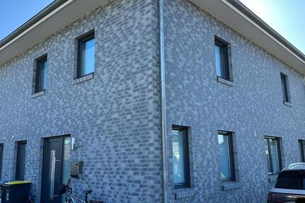 Haus Schwarmstedt - 5 Zimmer, 135 m&sup2;, 1.350&euro; | Angebot:25310495