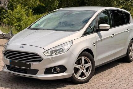 Ford S-Max 303.000 km 5.800 &euro; Ahlerstedt 21702