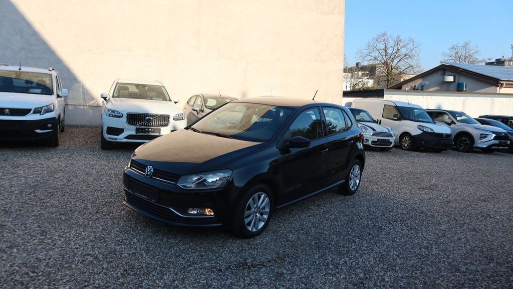 VW Polo 64.156 km 11.990 &euro; Solingen 42653