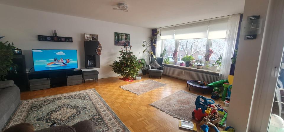 Etagenwohnung Kiel Schreventeich - 5 Zimmer, 120 m&sup2;, 1.800&euro; | Angebot:26402972