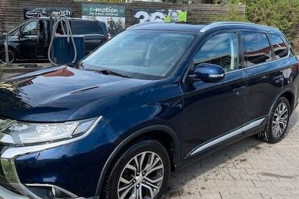 Mitsubishi Outlander 178.000 km 10.800 &euro; Dresden 01139