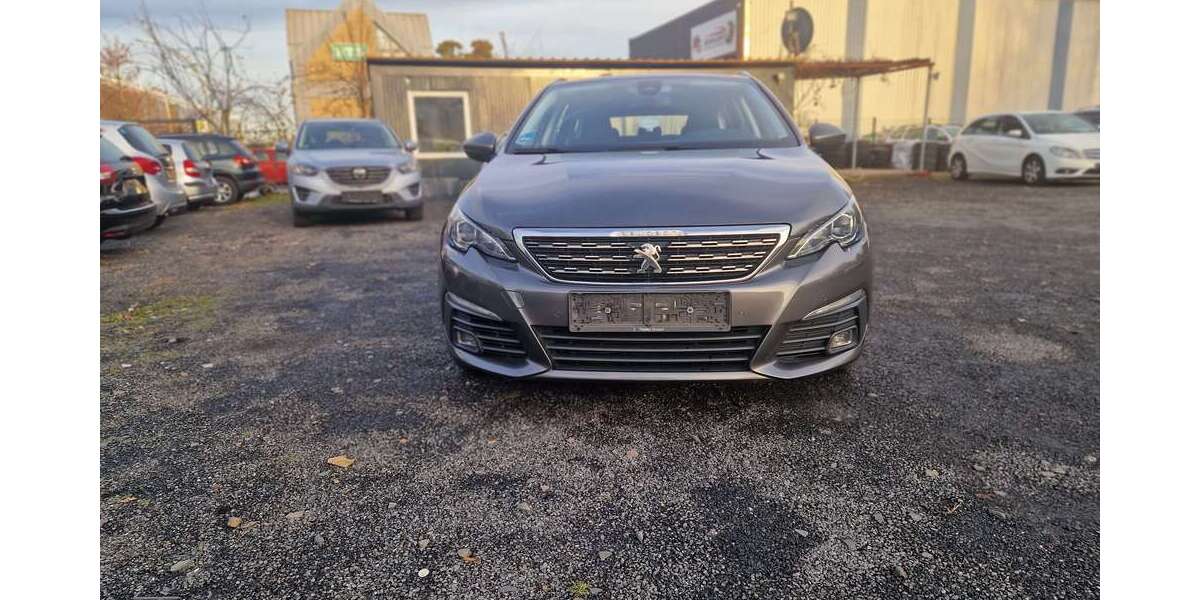 Peugeot 308 149.000 km 8.590 € Bottrop 46238