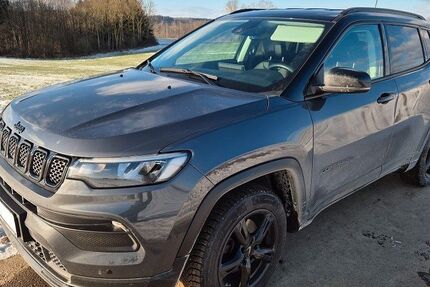 Jeep Compass 11.500 km 28.300 &euro; Babenhauen 87727
