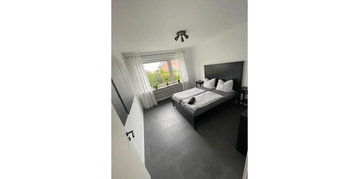 Einfamilienhaus Cuxhaven Groden - 7 Zimmer, 150 m&sup2;, 279.000&euro; | Angebot:27092853
