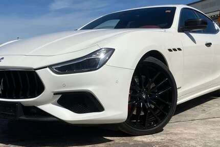 Maserati Ghibli 143.000 km 29.450 &euro; Ettenheim 77955