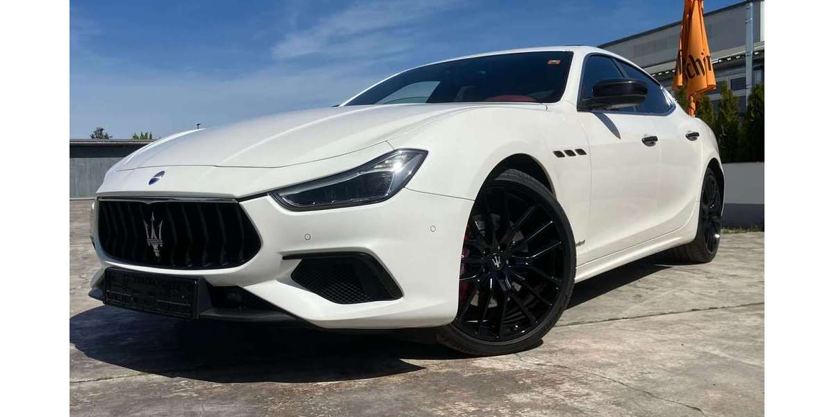 Maserati Ghibli 143.000 km 29.450 &euro; Ettenheim 77955