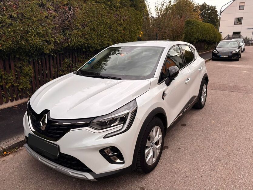 Renault Captur 19.000 km 21.000 € München 81737