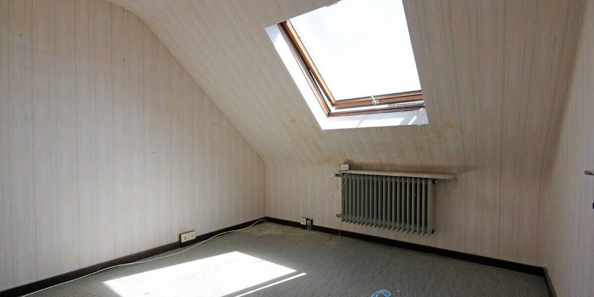 Mehrfamilienhaus, Wohnhaus Püttlingen - 6 Zimmer, 265.000&euro; | Angebot:26376561