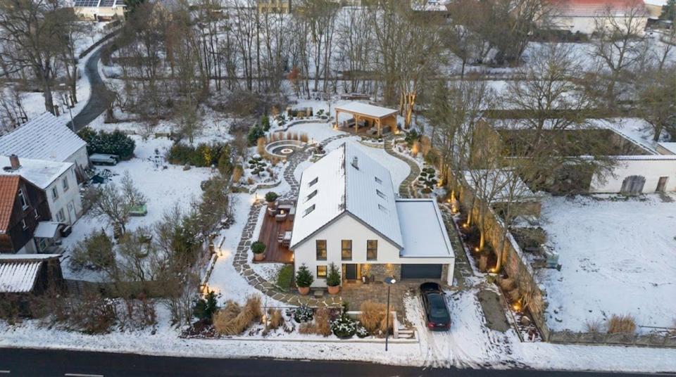 Einfamilienhaus Oschatz - 12 Zimmer, 228 m&sup2;, 65.000&euro; | Angebot:25512310