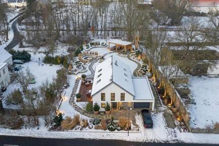 Haus Oschatz - 12 Zimmer, 228 m&sup2;, 65.000&euro; | Angebot:25512310