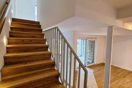 Wohnung zum Kaufen in Halle 510.000 € 114.53 m² 3 zimmer