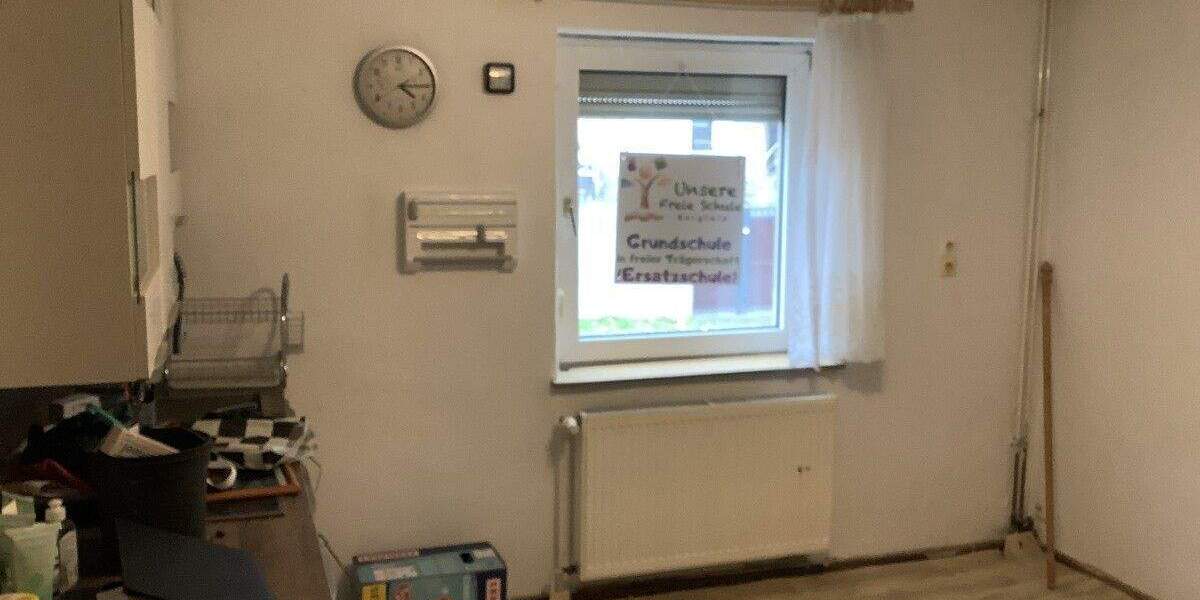 EFH mit Sanierungsbedarf und Nebengebäude 3 zimmer