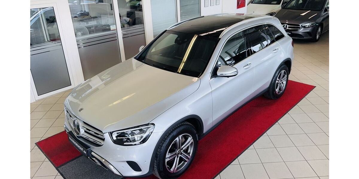 Mercedes-Benz GLC 220 121.000 km 32.490 &euro; Stadland 26936
