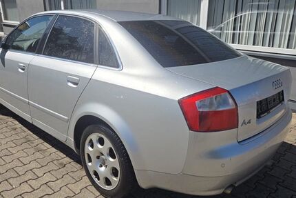 Audi A4 260.000 km 2.300 &euro; Bad Berka 99438