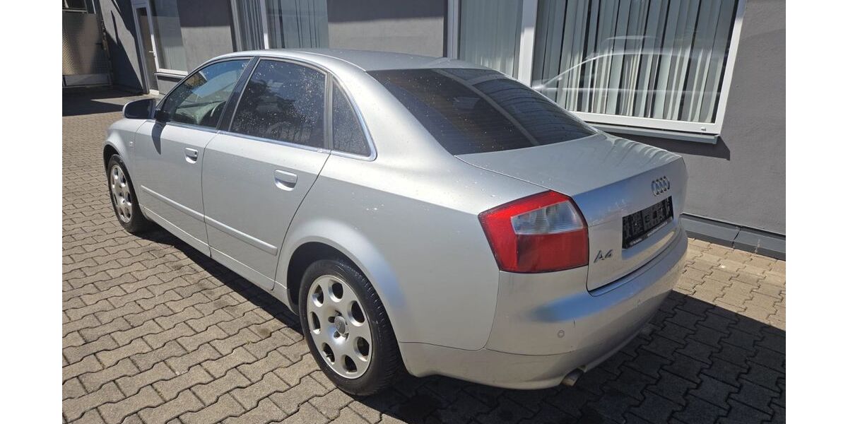 Audi A4 260.000 km 2.300 &euro; Bad Berka 99438
