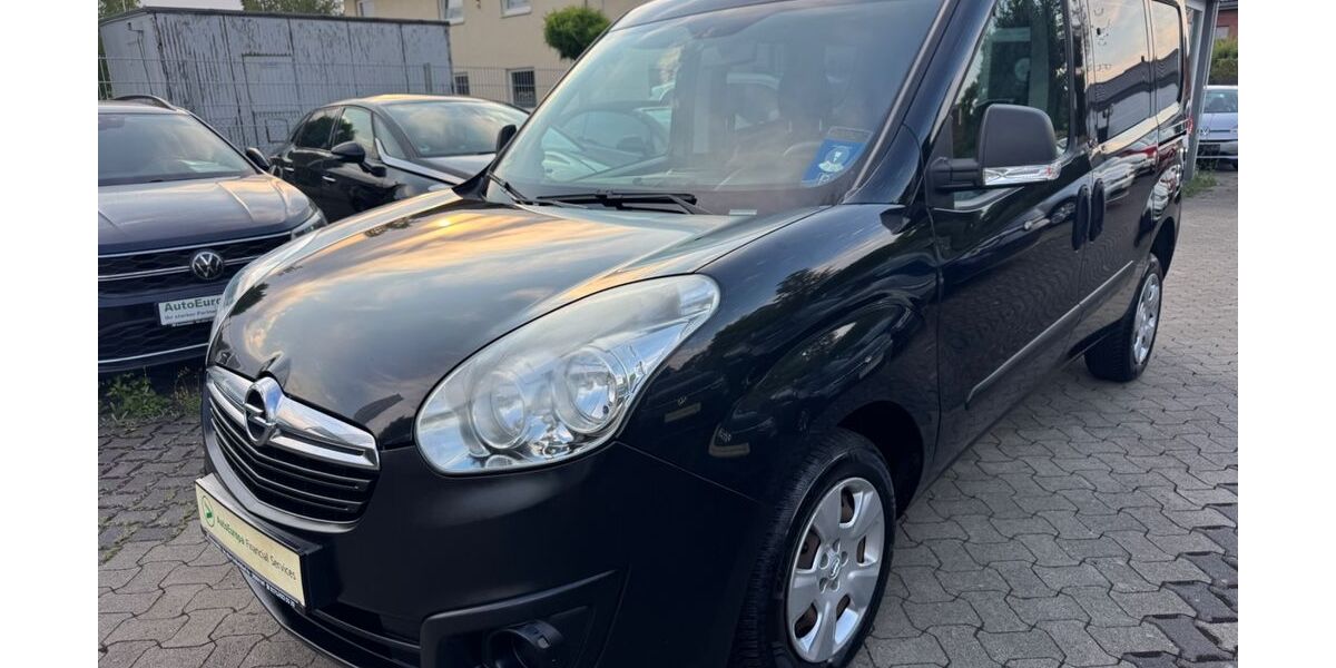 Opel Combo 137.350 km 7.999 &euro; Wolfenbüttel 38304