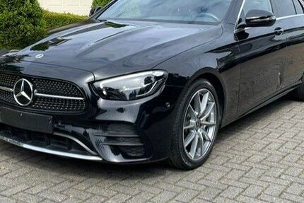 Mercedes-Benz E 200 21.887 km 28.900 &euro; Bergen op Zoom 4625A