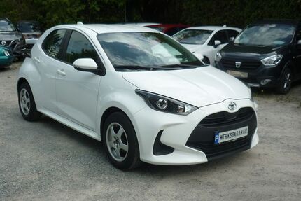 Toyota Yaris 38.667 km 13.900 &euro; Estenfeld bei Würzburg 97230