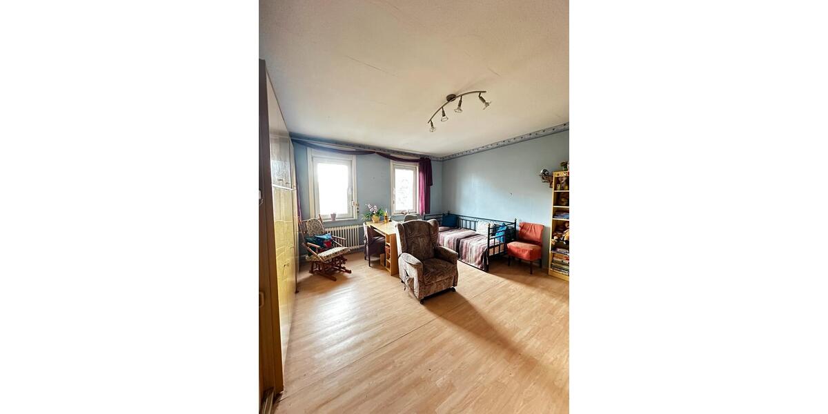 Doppelhaushälfte Klötze - 8 Zimmer, 245 m&sup2;, 87.000&euro; | Angebot:26824921