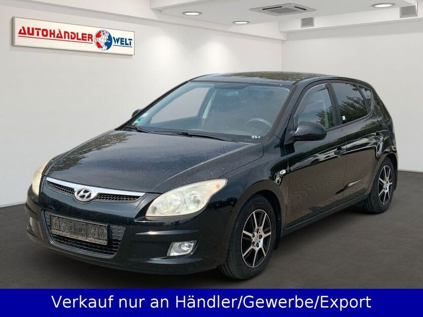 i30