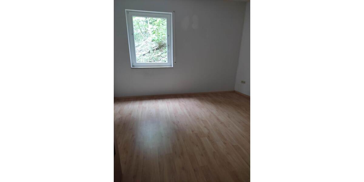 Etagenwohnung Plettenberg - 2 Zimmer, 67 m&sup2;, 350&euro; | Angebot:21653112