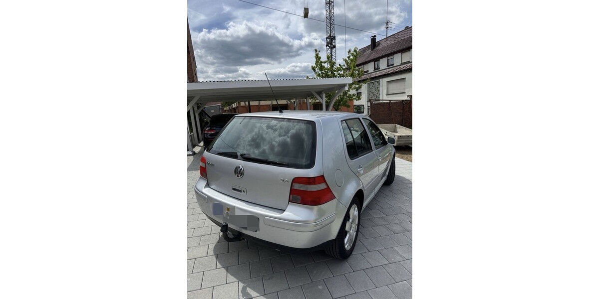 VW Golf IV 175.000 km 3.490 € Althengstett 75382
