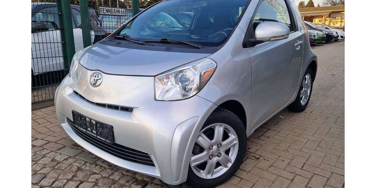 Toyota iQ 30.000 km 8.900 &euro; Berlin 13086