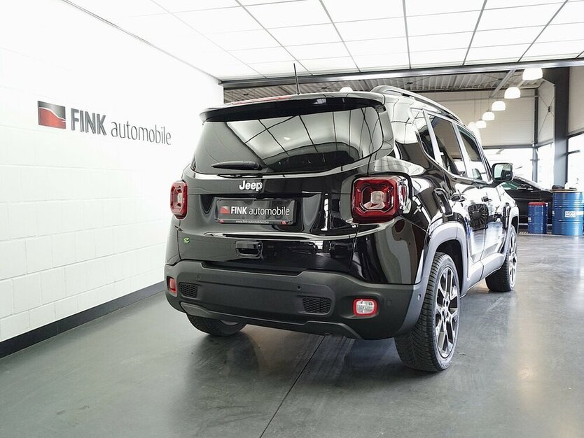 Renegade °IIIII° S-Edition 1.5L MHEV 48V DCT LED