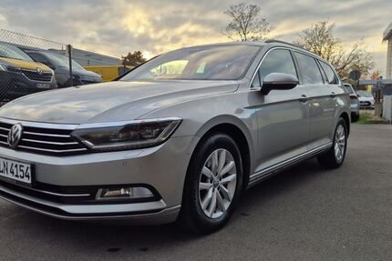 VW Passat 255.413 km 12.500 € Berlin 12103