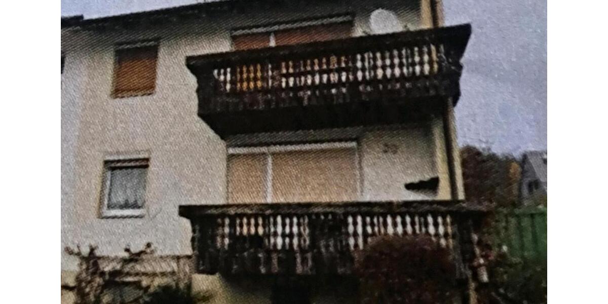 Doppelhaushälfte Naila - 5 Zimmer, 120 m&sup2;, 95.000&euro; | Angebot:25646157