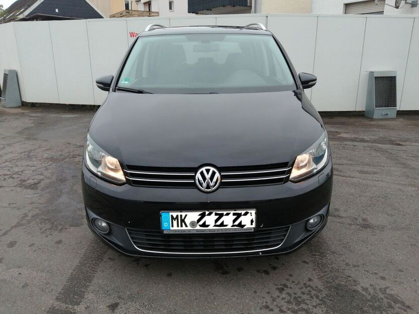 VW Touran 292.000 km 9.500 € Menden 58706