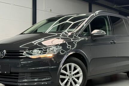 VW Touran 102.520 km 23.880 € Sinsheim 74889