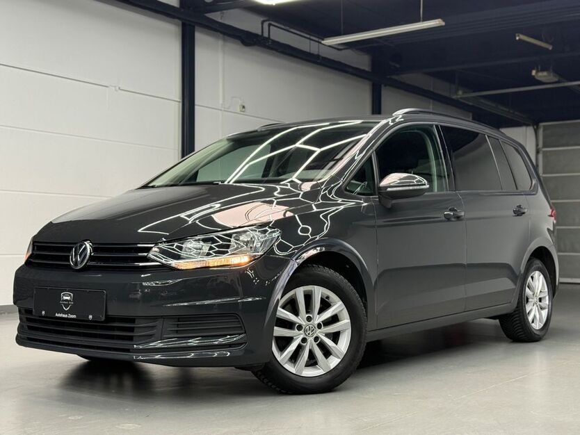 VW Touran 102.520 km 23.880 € Sinsheim 74889