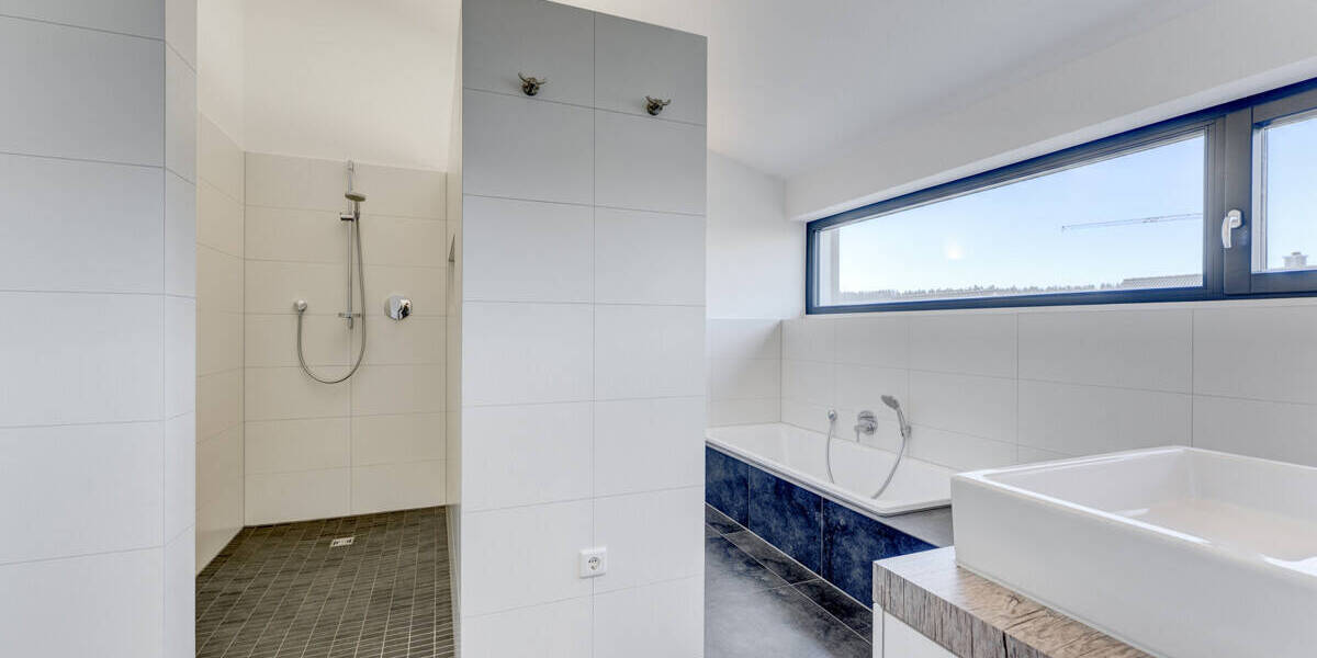 Einfamilienhaus Hüfingen - 8 Zimmer, 222 m&sup2;, 990.000&euro; | Angebot:26277783