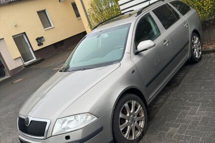 Skoda Octavia 280.000 km 2.700 € Augustdorf 32832