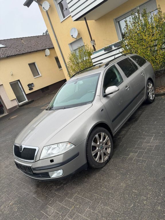 Skoda Octavia 280.000 km 2.700 € Augustdorf 32832