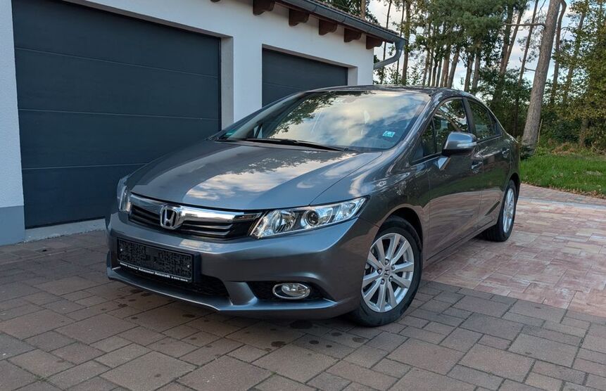 Honda Civic 49.000 km 9.990 € Laußig OT Kossa 04849