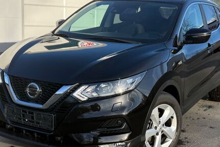 Nissan Qashqai 31.000 km 16.990 &euro; Tröstau 95709