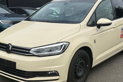 VW Touran 66.764 km 16.990 &euro; Braunschweig 38122
