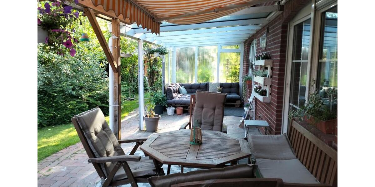 Einfamilienhaus Blomberg - 8 Zimmer, 180 m&sup2;, 380.000&euro; | Angebot:26985362