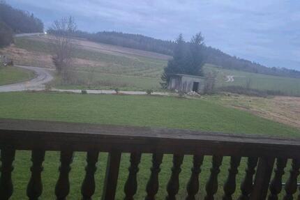 3,5 Zimmer Wohnung mit Balkon in Alleinlage Nähe Rotthalmünster 3 zimmer