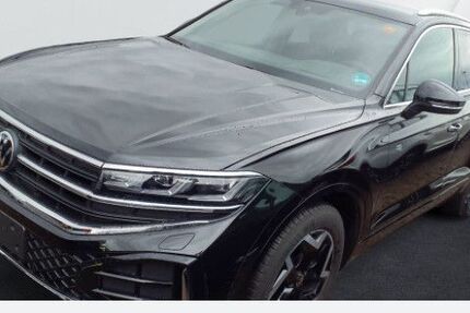 VW Touareg 24.676 km 58.870 € Gelsenkirchen 45894