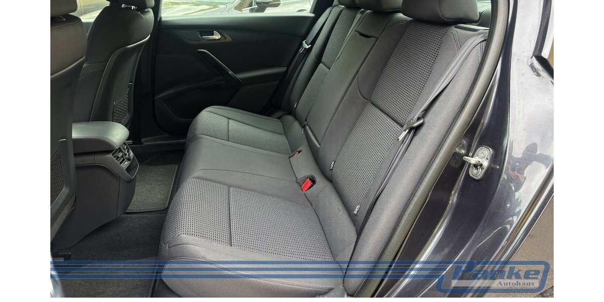 Peugeot 508 Active 1.6 EAT*HUD*SHZ*Xenon*NAV*PDC*BT* 98.186 km 9.980 &euro; Berlin 13187