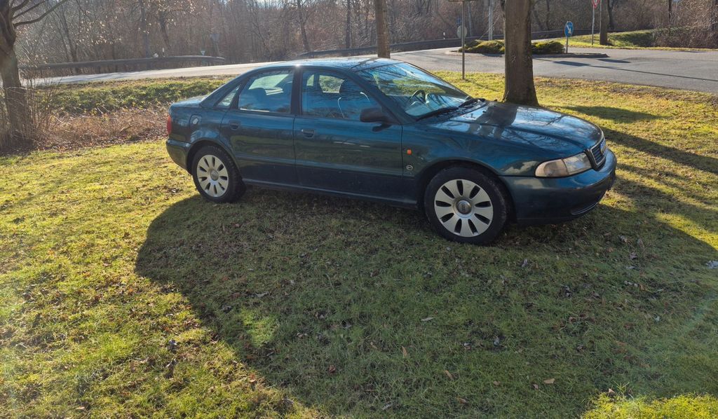 Audi A4 340.000 km 950 &euro; Bebra 36179