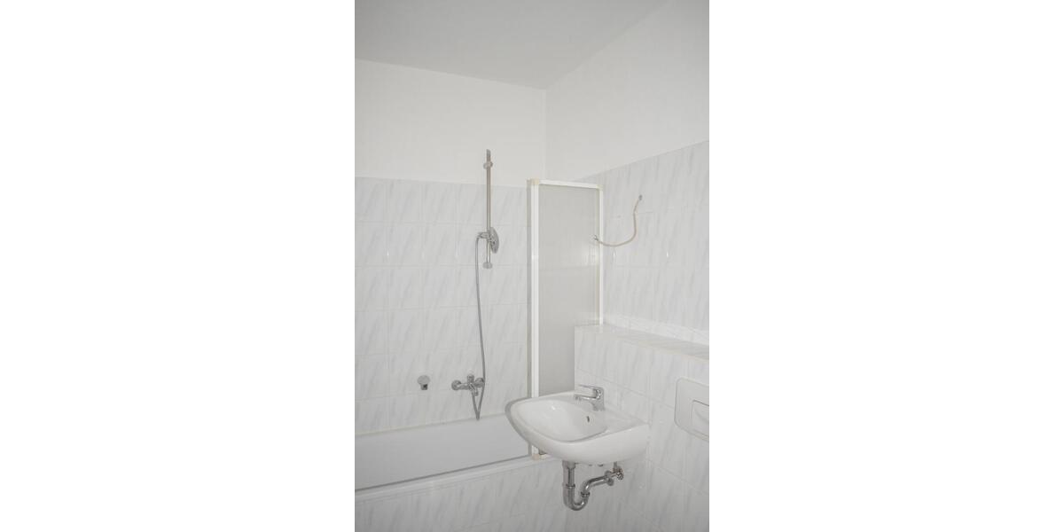 Etagenwohnung Werdau - 3.5 Zimmer, 90 m&sup2;, 495&euro; | Angebot:26252666
