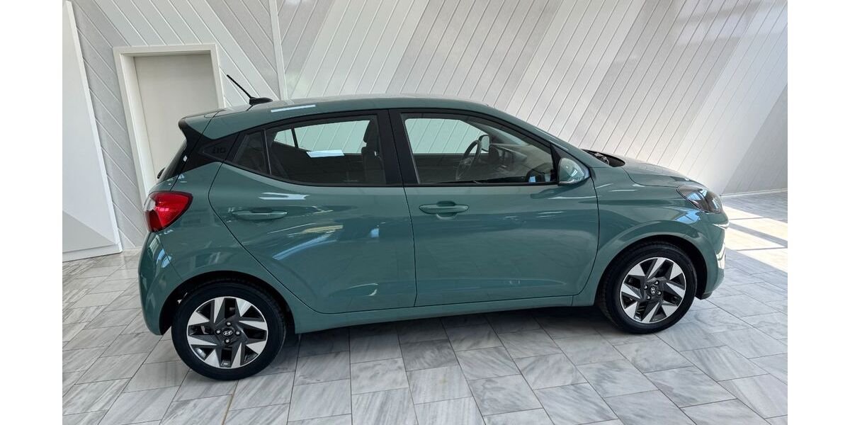 Hyundai i10 22.659 km 14.650 &euro; Liebenburg 38704