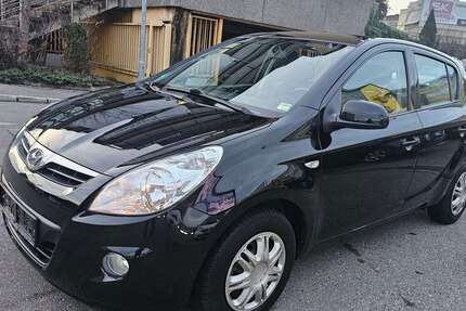 Hyundai i20 43.000 km 5.500 &euro; Stuttgart 70469