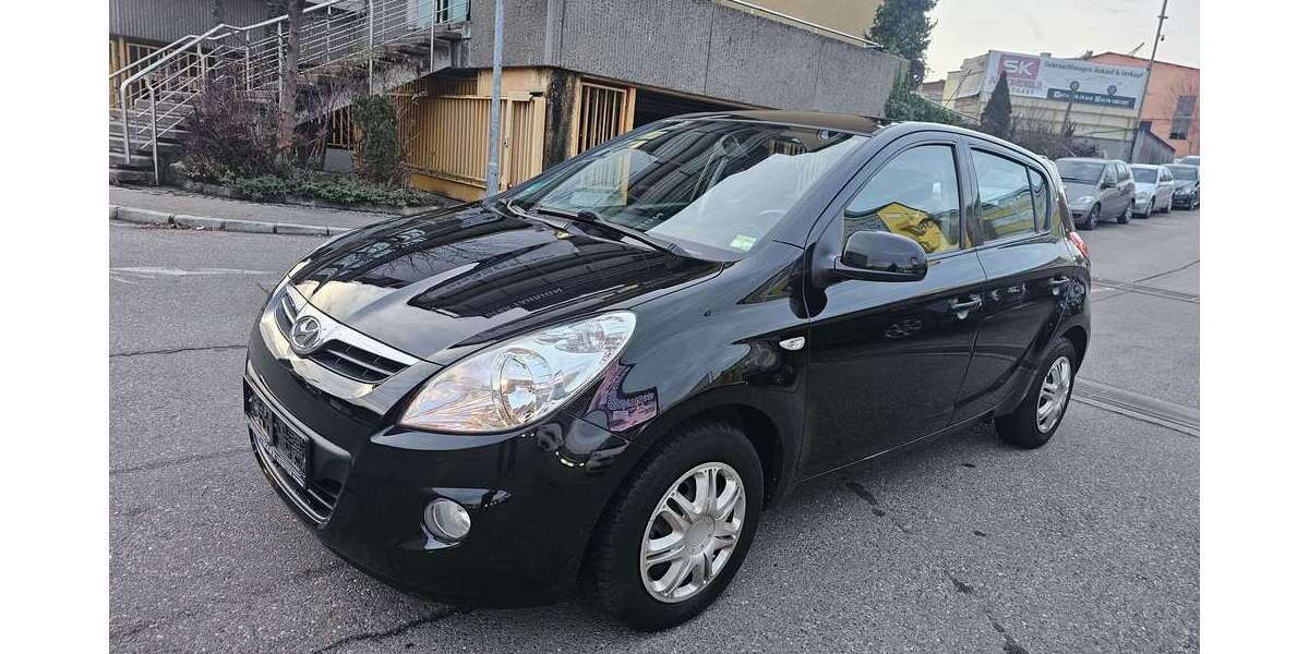 Hyundai i20 43.000 km 5.500 &euro; Stuttgart 70469