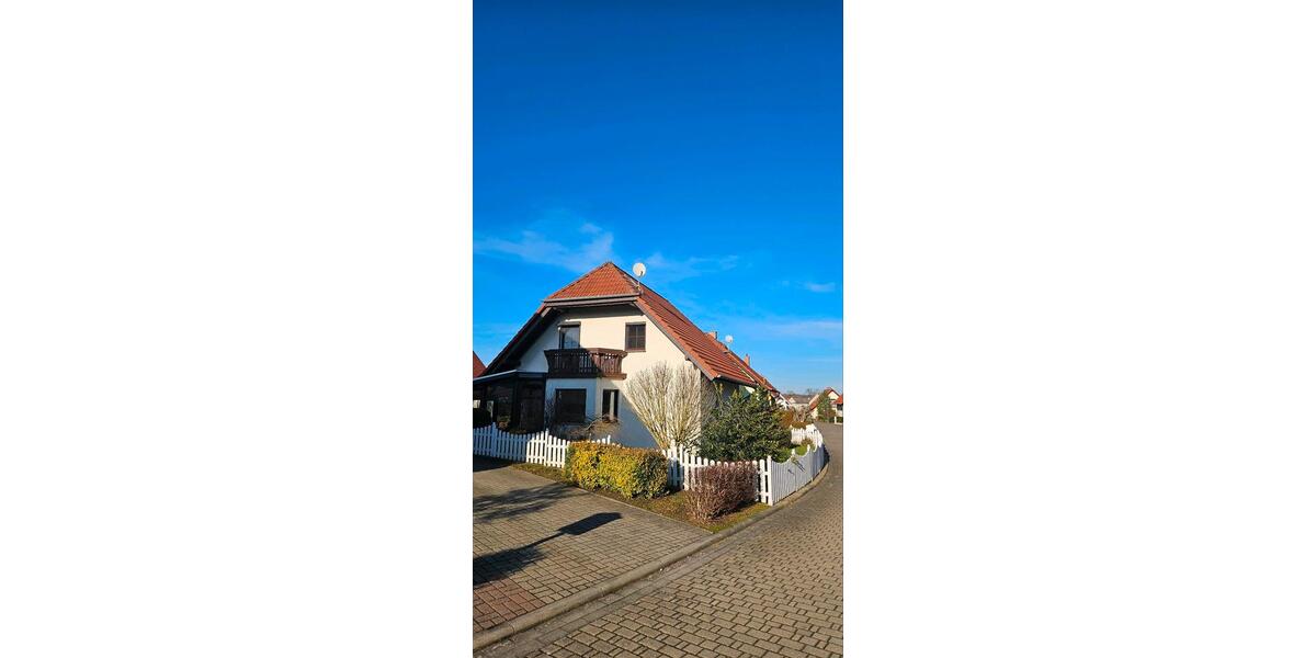 Einfamilienhaus Aschersleben - 4 Zimmer, 120 m&sup2;, 1.200&euro; | Angebot:26320901